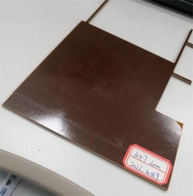 Materiale isolante elettrico a piastra con composizione di resina epossidica / tessuto in fibra di vetro