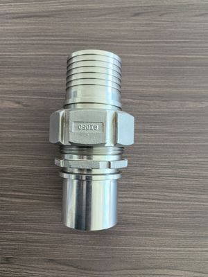 Servizi di colata Centri macchine CNC Soluzioni di colata a cera persa Collegatori di serbatoi