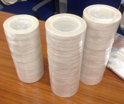 Spessore totale di 160 micron Adesivo acrilico sensibile alla pressione di classe F soddisfa le norme ambientali UL IEC e UE